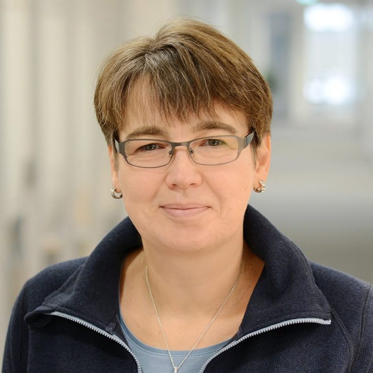 Porträt von Astrid Höpfner